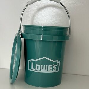 Lowe's Teal Mini Bucket with lid